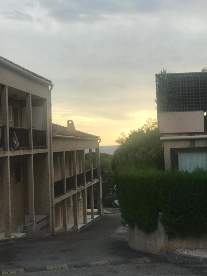 Studio 2 Adultes 2 Enfants Sanary Sur Mer A 800M De La Mer 외부 사진