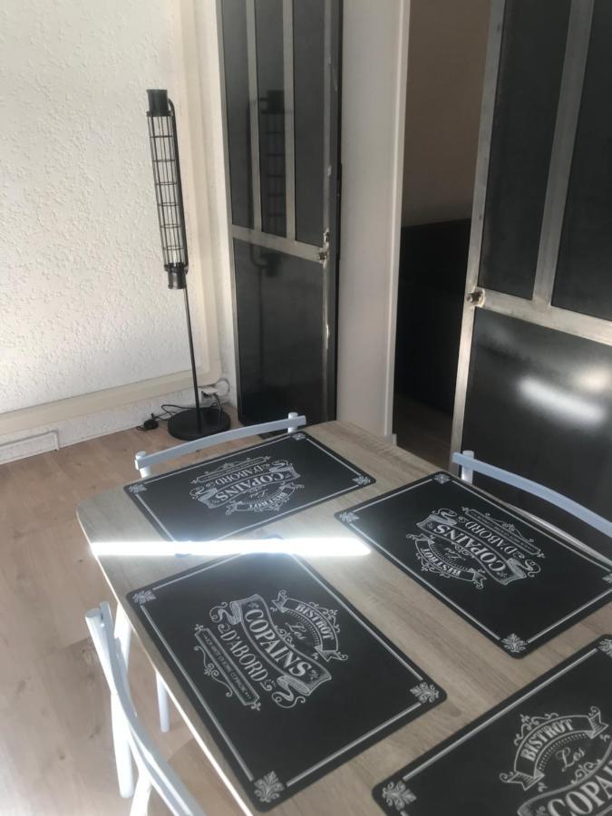 Studio 2 Adultes 2 Enfants Sanary Sur Mer A 800M De La Mer 외부 사진